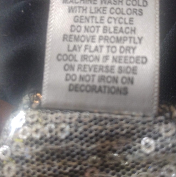 Almost Famous Gold Sequins Print Tank - Picture 12 of 12